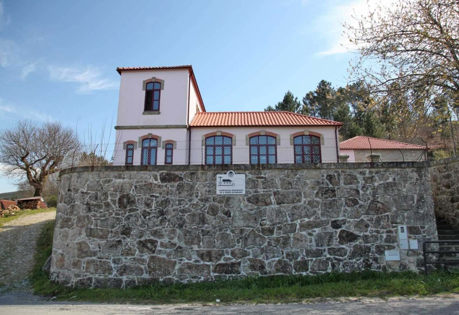 Albergue peregrinos rubiaes camino portugues