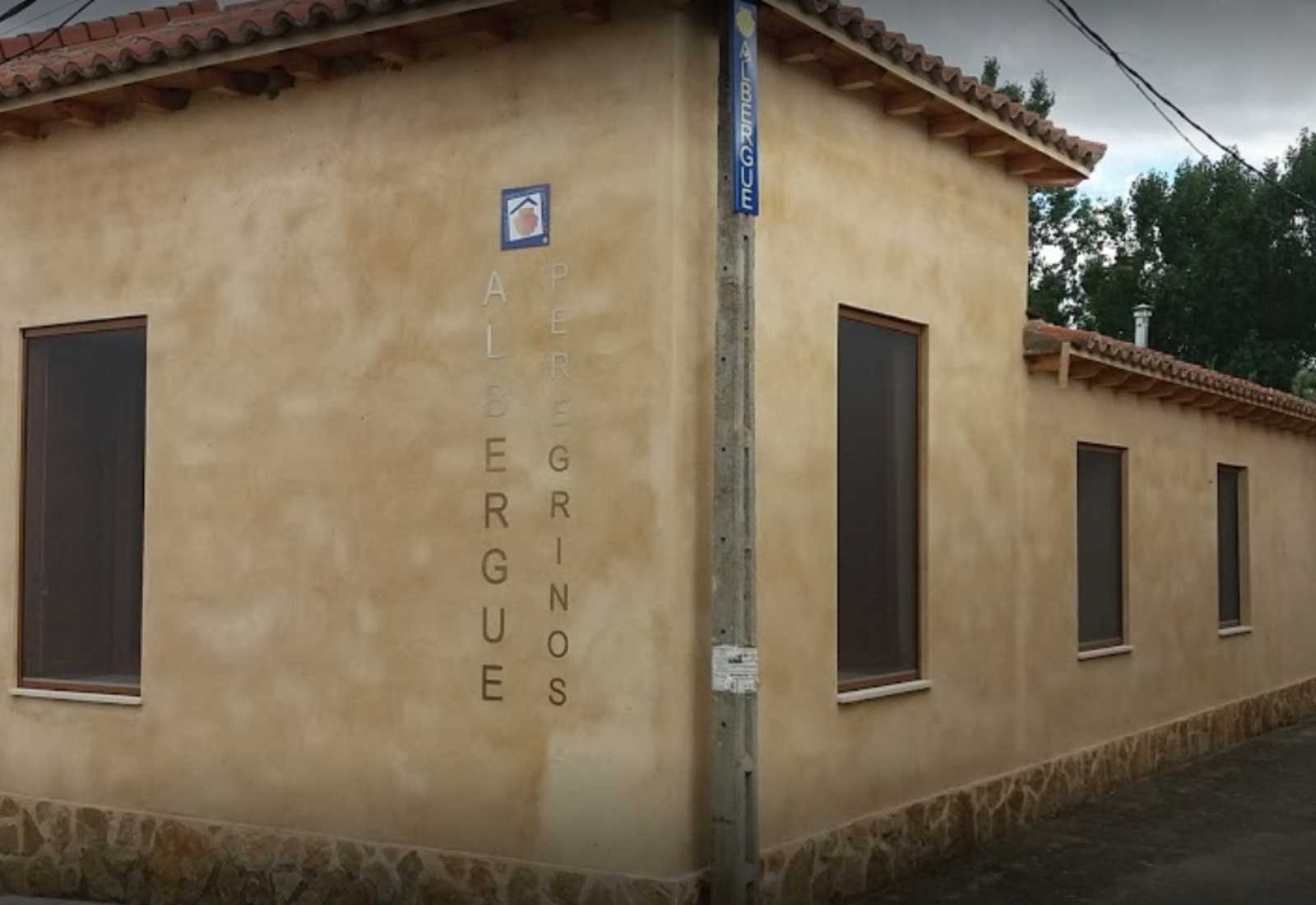 Albergue santa marta tera camino sanabres exterior